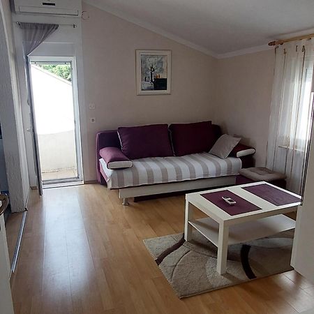 Apartman Jelena Вир Екстериор снимка