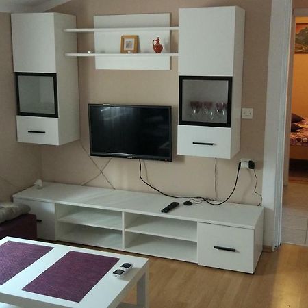 Apartman Jelena Вир Екстериор снимка